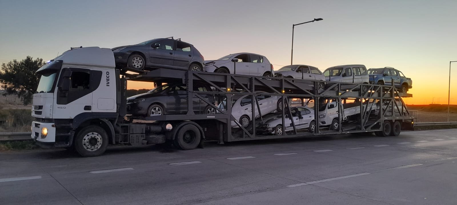 Transporte TSK. Traslado de autos, traslados mosquitos, gruas, bateas